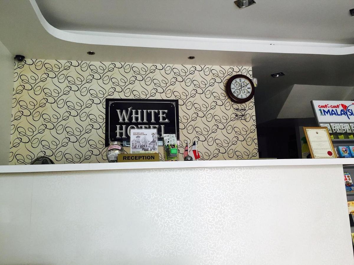 White Hotel Malakka Dış mekan fotoğraf